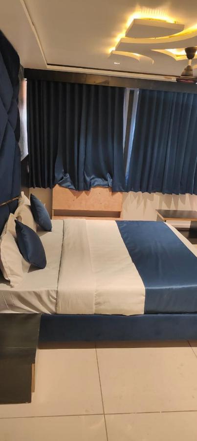 Prime View Hotel Αχμπανταμπάντ Εξωτερικό φωτογραφία